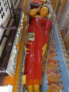 Anuradhapura - Ruvanveliseya Dagoba (33)