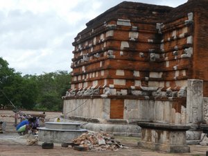 Anuradhapura - Ruvanveliseya Dagoba (53)