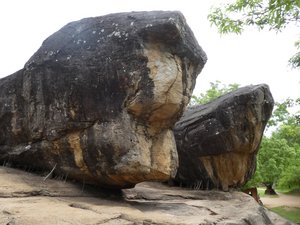 Polonnaruwa Rock Temple (19)