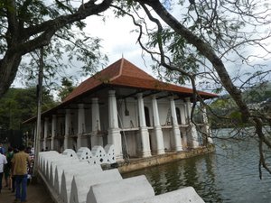 Royal Palace and Temple of the Tooth (104)