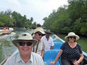 Maduganga River Cruise near  Ahungalia (10)