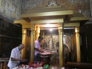 Kelaniya Buddhist Temple Colombo (34)