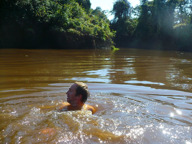 Barrie decides to take a swim amongst the pirhana's, anaconda's, crocs and dolphins