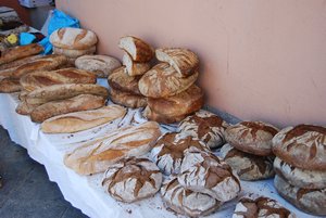 Market in Tui. British plastic white bread, anyone?