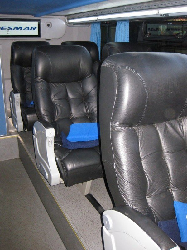 Lovely plush "cama" seats - Iguazú to Corrientes