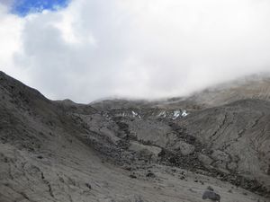 Walking back around Volcan Puyehue