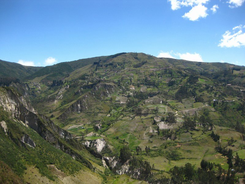 Descending towards Chugchilán