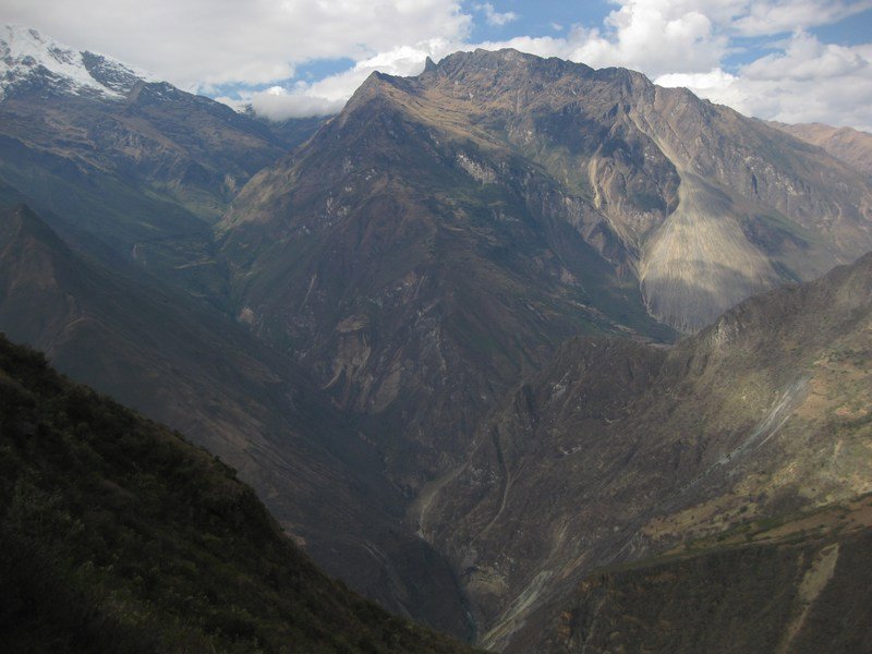 Rio Apurimac gorge with the Salkantay massif visible in the distance