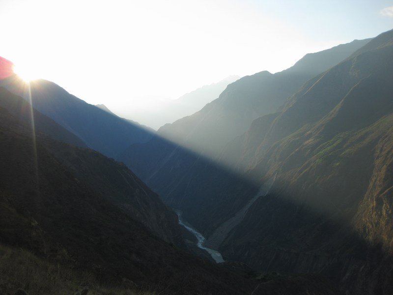Apurimac river - Choquequirao liies to the right, in the distance