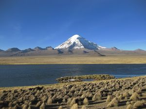 Volcán Sajama, Bolivia's loftiest peak