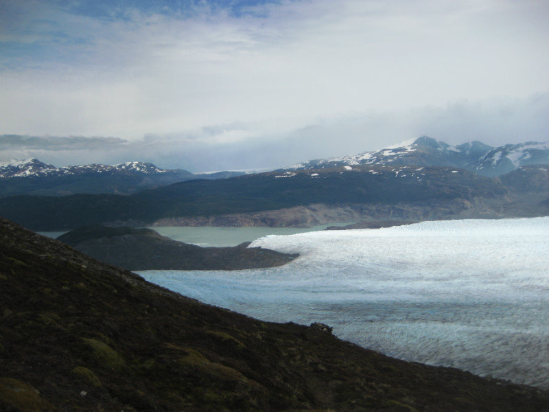 Glaciar Grey meets Lago Grey