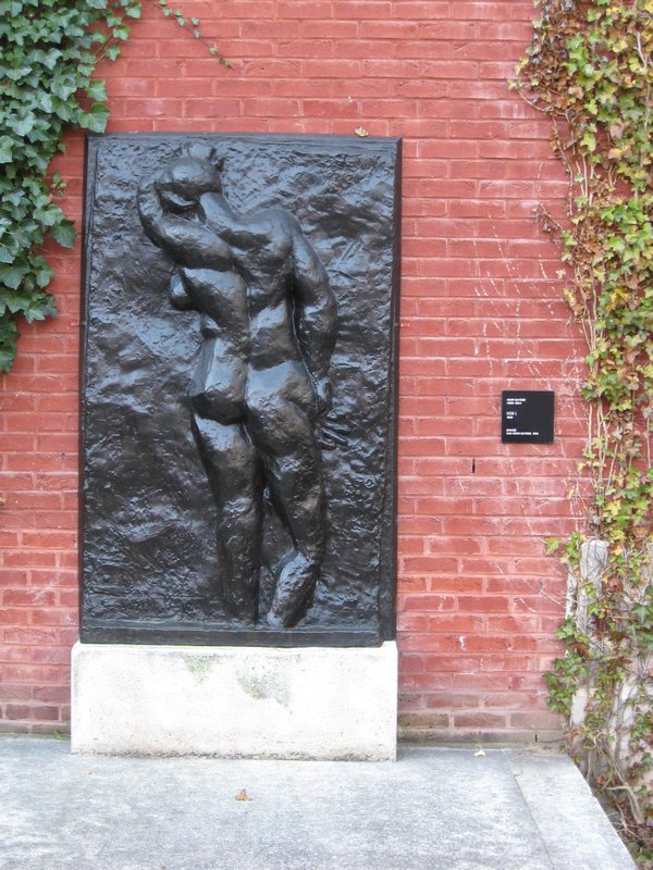 4 Le Cateau-Cambresis Matisse sculpture