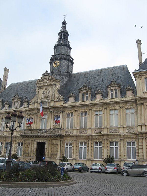 7 Reims Town Hall