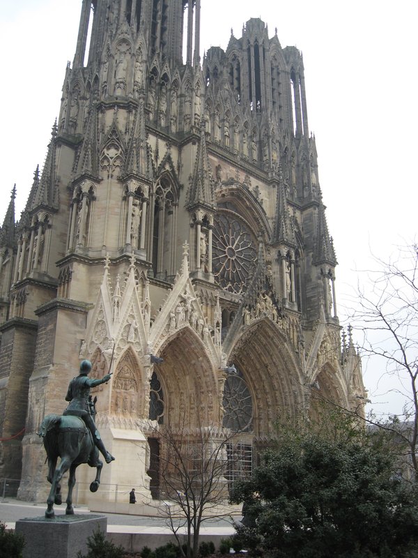 8 Reims Notre Dame Cathedral with Jean D'Arc