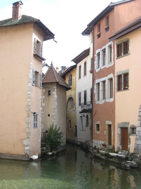 4 Annecy old town