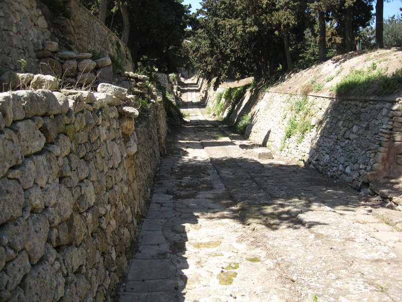 11  Knossos - oldest road in Europe