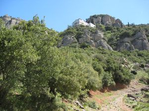 48 Walk to Mega Spileou monastery