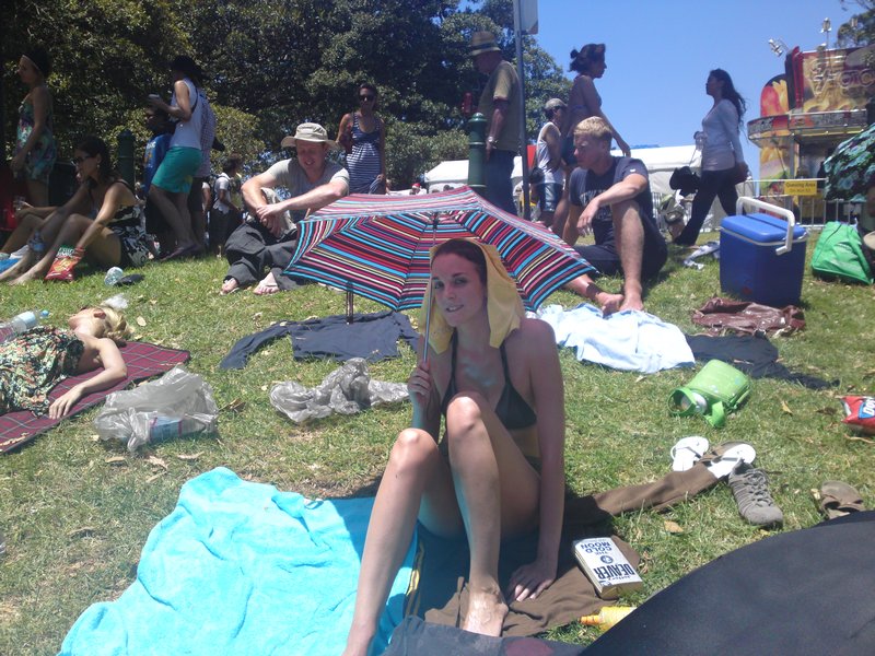Umbrella-ella to shade from the sun
