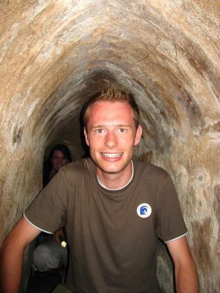 Inside a Chu Chi tunnel