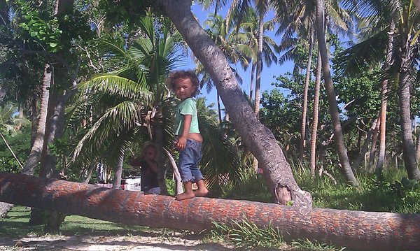 Fijijente vi traff paa en av vaare turer - BULA!!!