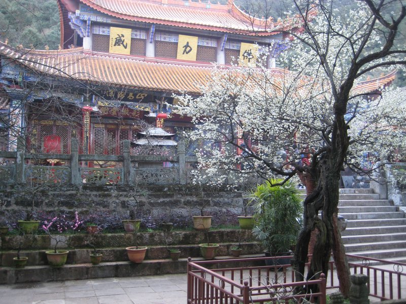 Huating temple