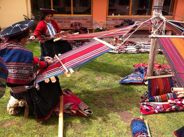Inca weaving co-op