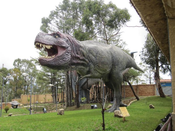 Sucre: T-rex (not real)