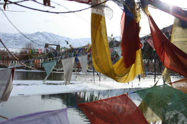 Prayer flags at Indus river