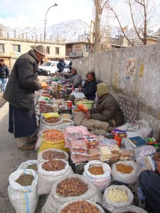 Food sellers in Leh