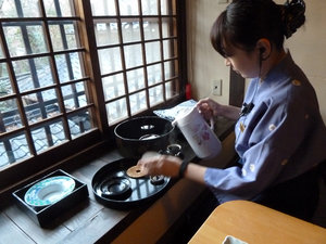 Tea ceremony by arrival Ryokan Yamamizuki, Kurokawa