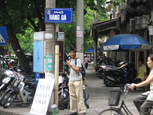 Vietnam - finding our bearings on a busy Hanoi street