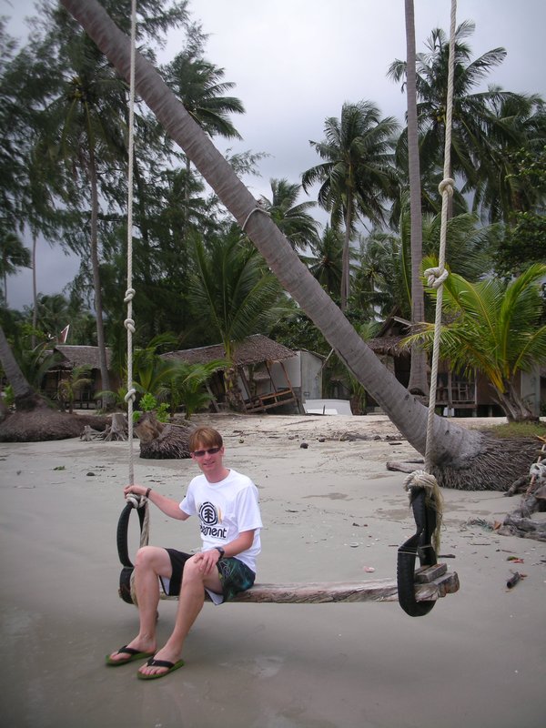Koh Chang - Time for a bit of swinging!