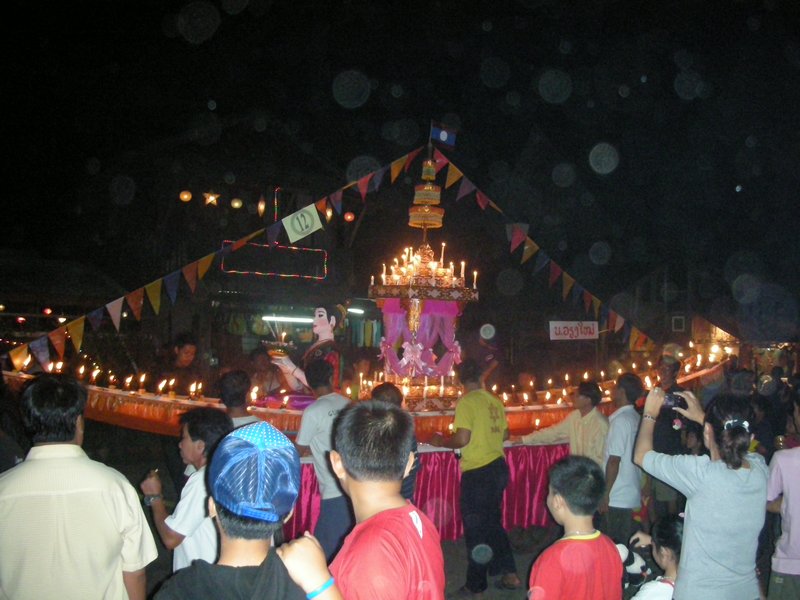 Luang Prabang - We arrived to a full on festival