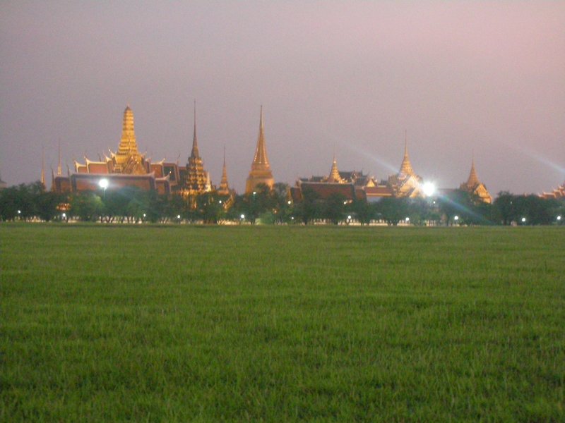 Bangkok - The Grand Palace at night