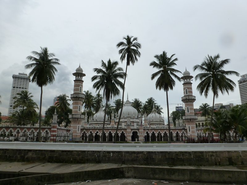 KL - A large mosque