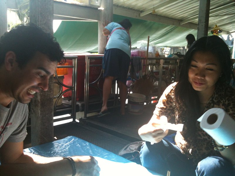 Bangkok - Gav and Maam enjoying food at the floating market