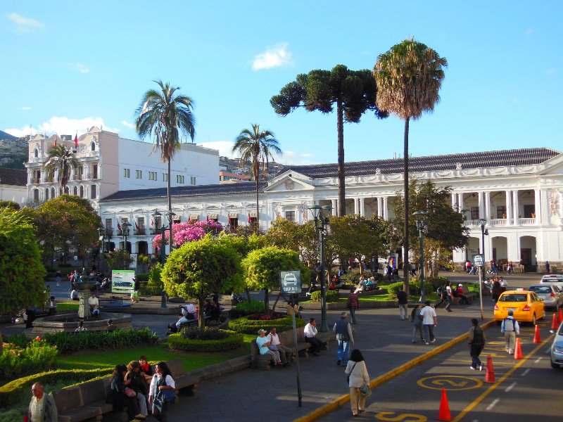 Plaza Grande 2