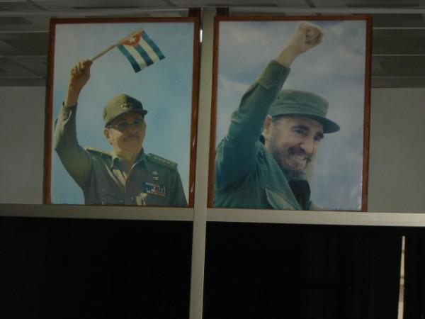 Fidel and Raul welcome us to La Isla