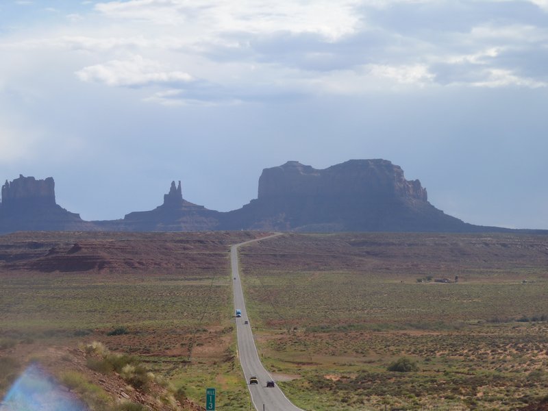 The Road to Monument Valley