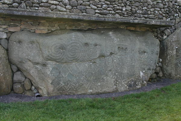 Structure of Newgrange