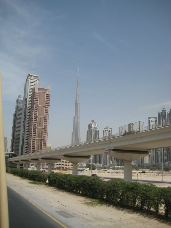 Approaching the Buj al Khalifa