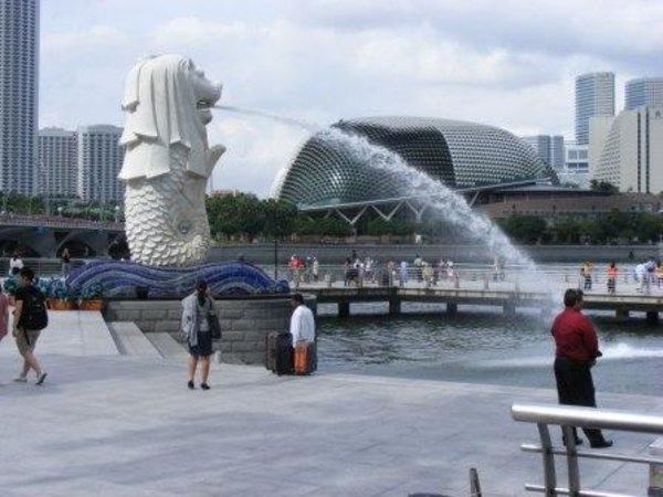 Merlion Statue/Fountain