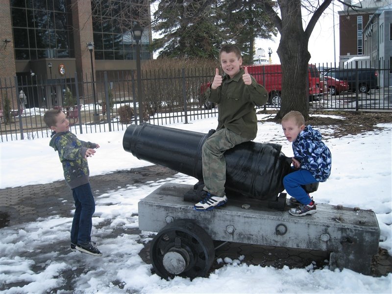 Playing with the cannons