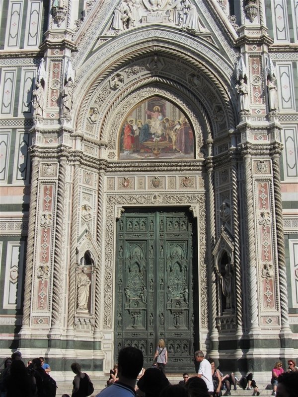 front doors of the Duomo.