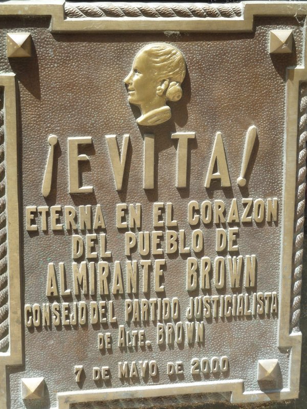 the plaque at Evitas grave