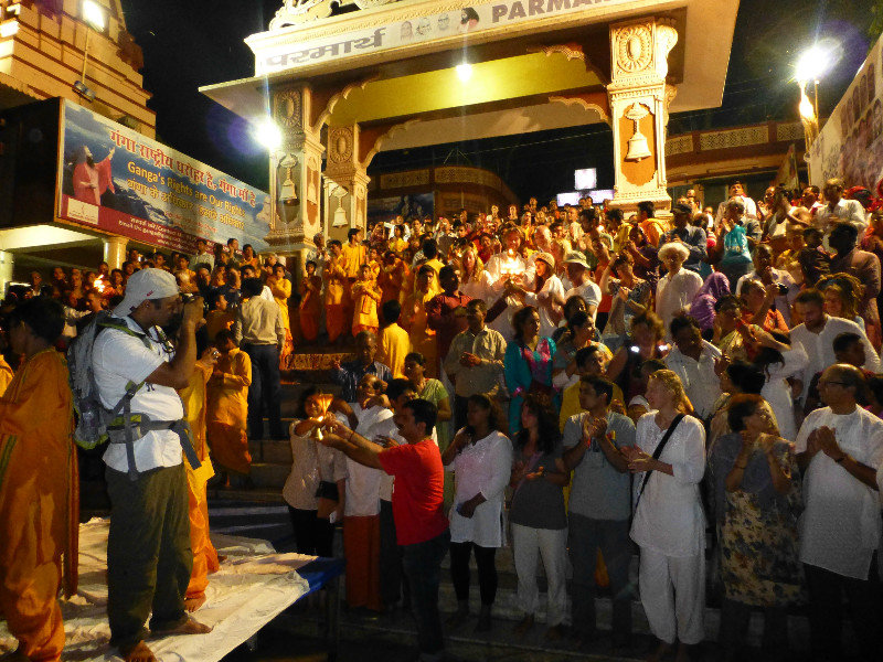 Crowd at the Aarti