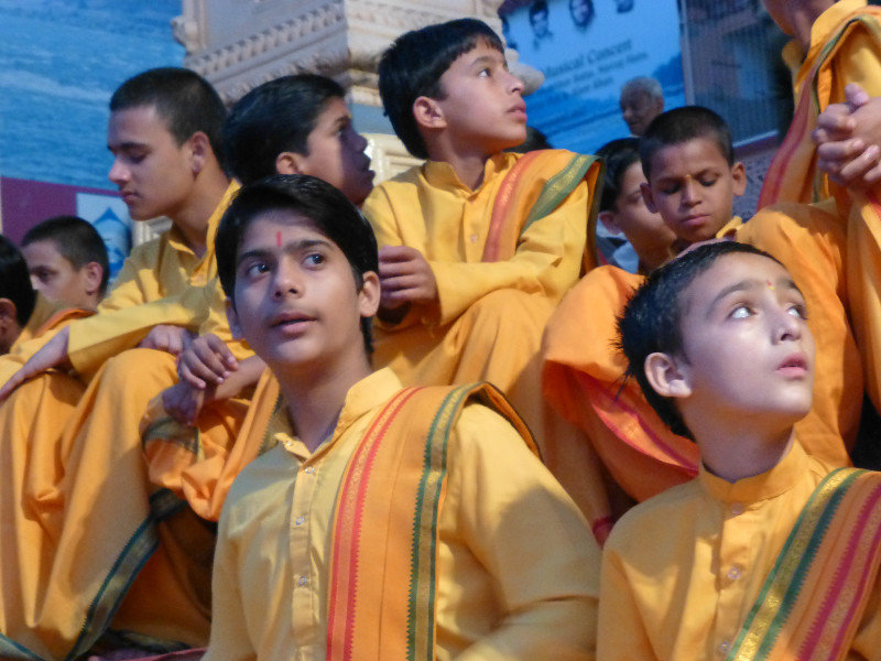 Lads at the Aarti