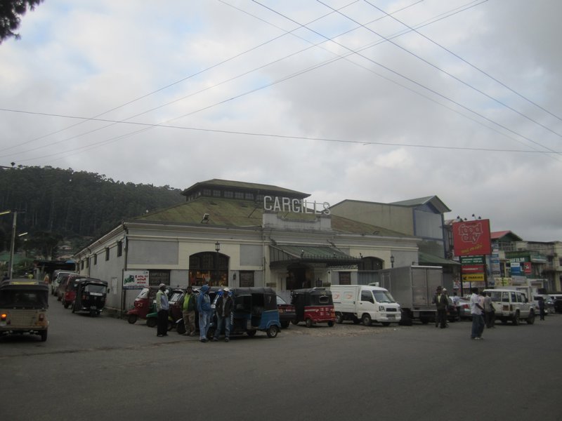 Downtown Nuwara Eliya: This is the epic grocery store