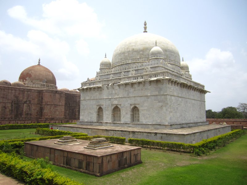 Hoshang Shah's tomb