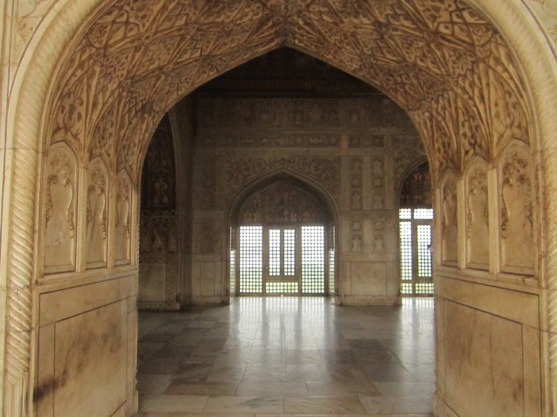 A palace/bath inside the red fort